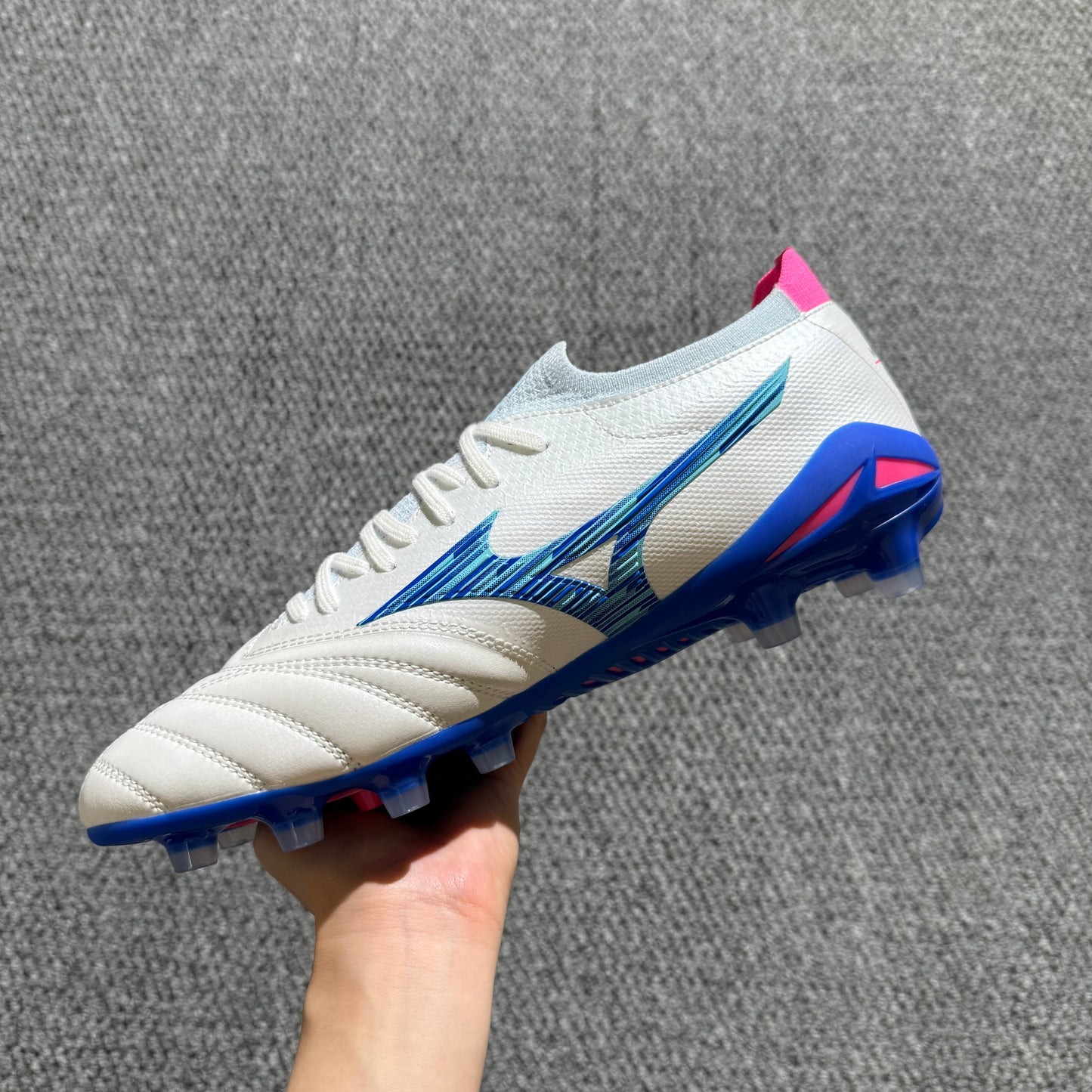 Mizuno Morelia Neo