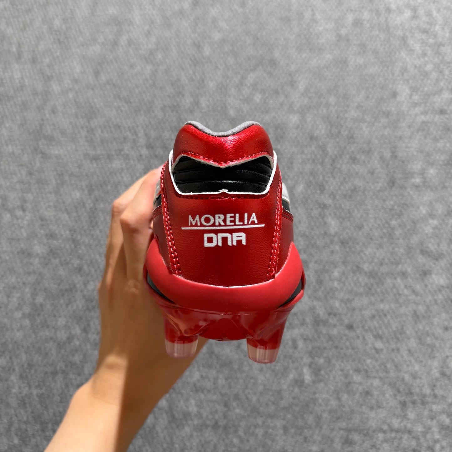 Mizuno Morelia Neo