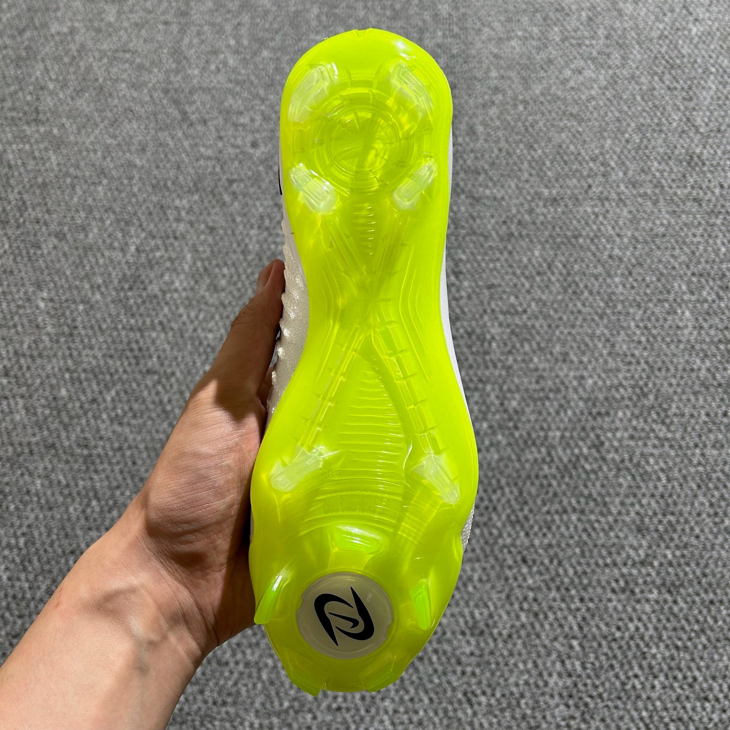 Nike Phantom Luna Elite FG