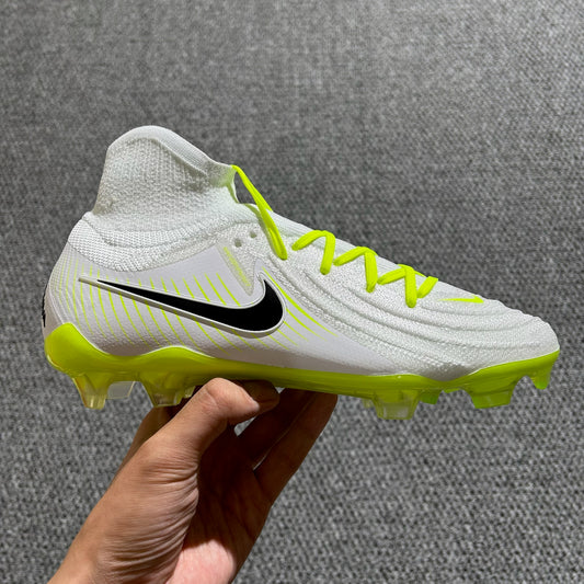 Nike Phantom Luna Elite FG