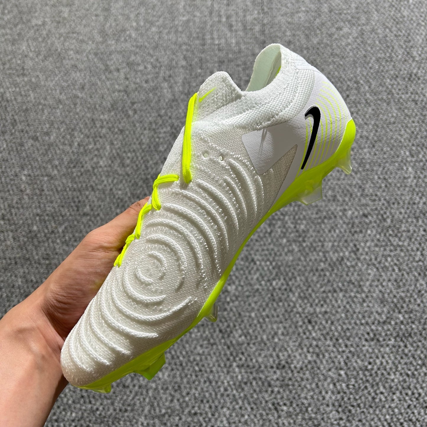 Nike Phantom Luna Elite FG
